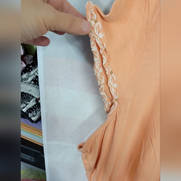 Natural Reflections 3X Peach Top Lace Accented - Picture 2 of 6